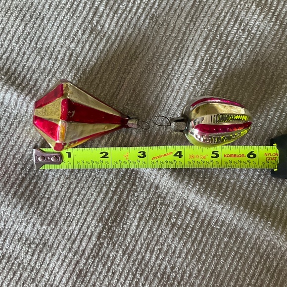 2 red & gold vintage glass ornaments - Picture 6 of 7